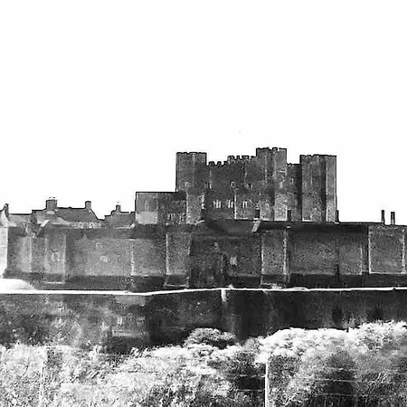 Flat 4 Marine Parade House, 1 East Cliff- Next To Dover Port, White Cliffs, Beach, Castle Exterior photo
