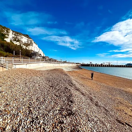 Flat 4 Marine Parade House, 1 East Cliff- Next To Dover Port, White Cliffs, Beach, Castle Exterior photo
