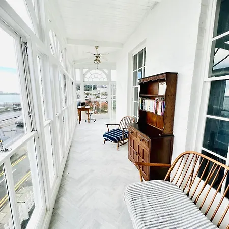 Flat 4 Marine Parade House, 1 East Cliff- Next To Dover Port, White Cliffs, Beach, Castle Exterior photo